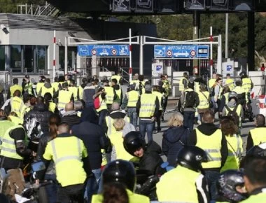 «Κίτρινα γιλέκα»: Στους δέκα οι νεκροί από τις κινητοποιήσεις